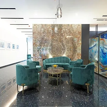 호텔 Habitat 4*
